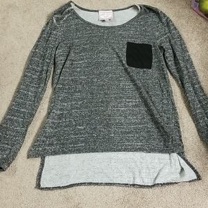 3/$20 🎉 Heather gray long sleeve tee